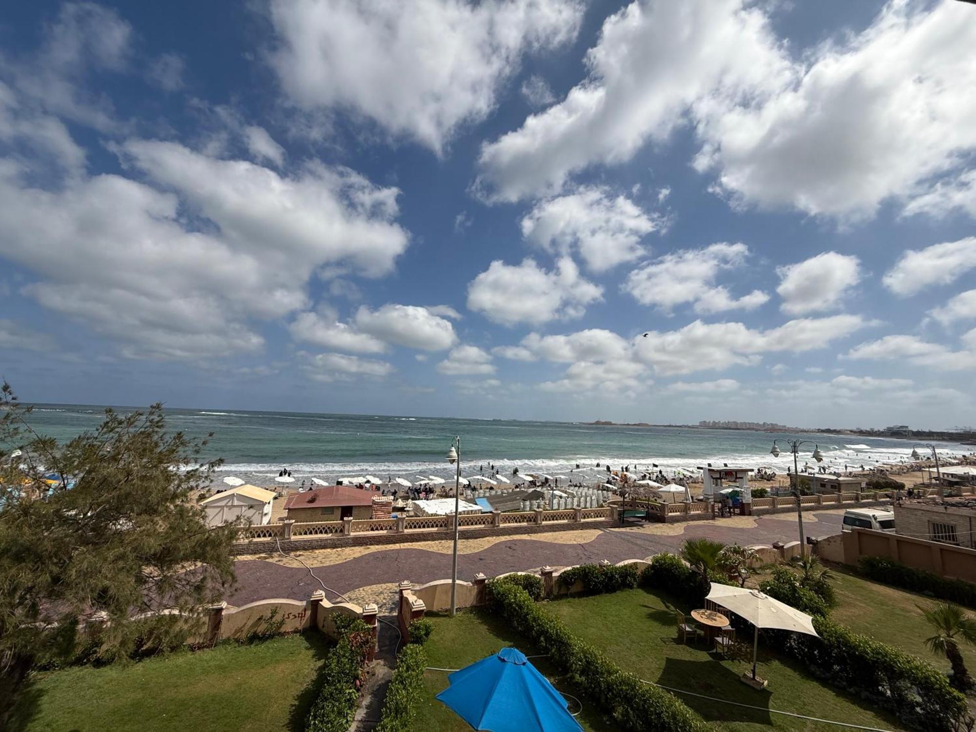 Seaview 3-bedrooms In Maamoura , * Alexandria
